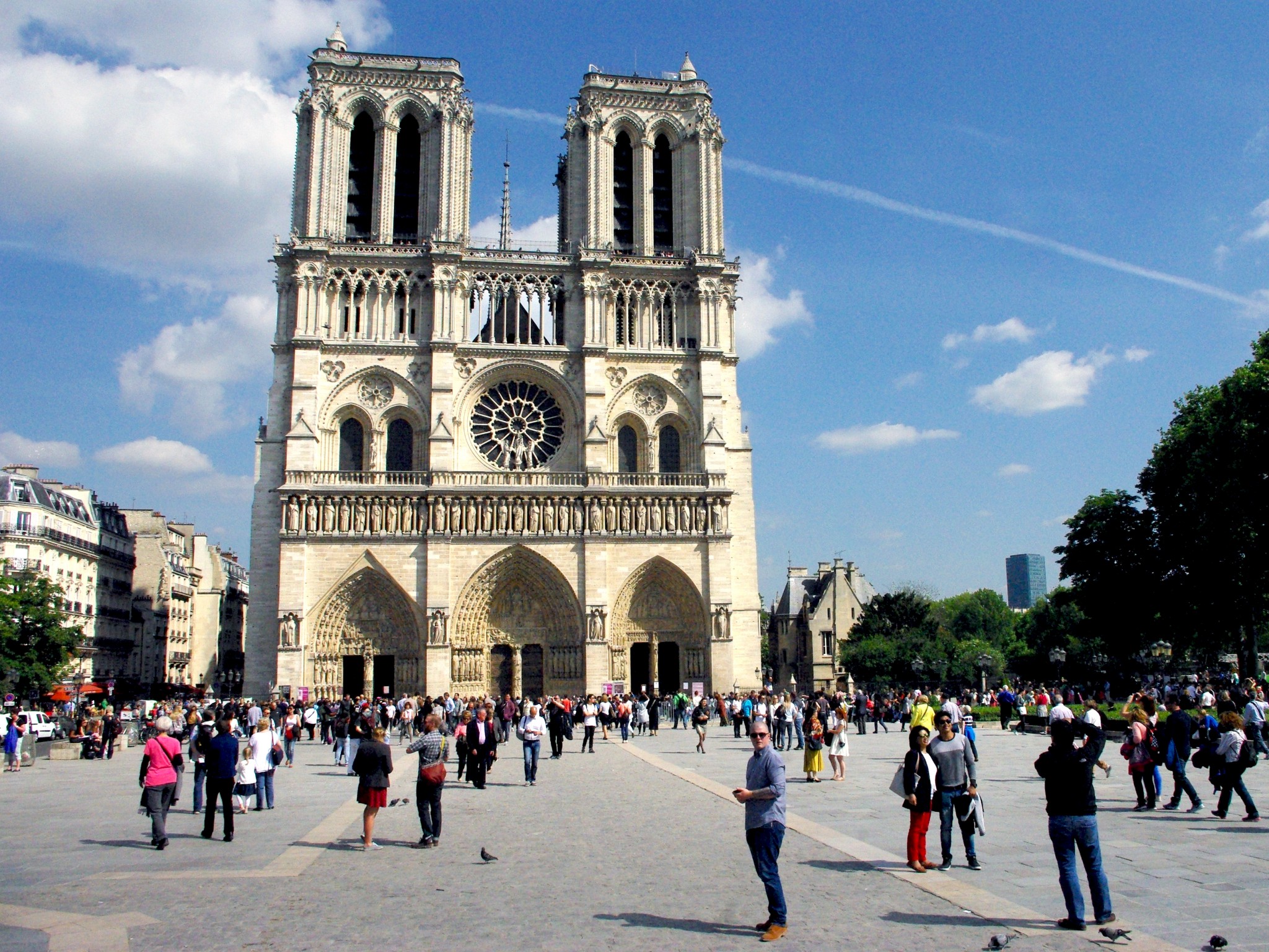 Top 10 Tourist Attractions in Paris Top 10 Tourist Attractions in Paris