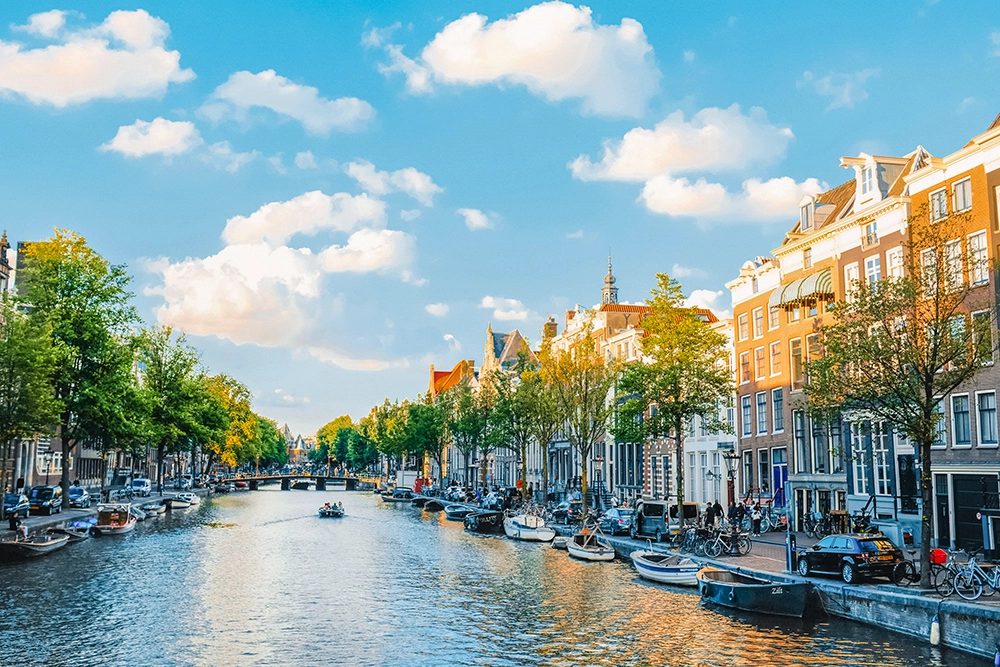 Plan Your Visit to Anne Frank House – Tickets, Hours & Guide Plan Your Visit to Anne Frank House – Tickets, Hours & Guide