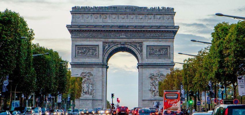 Champs-Elysees.jpg.optimal